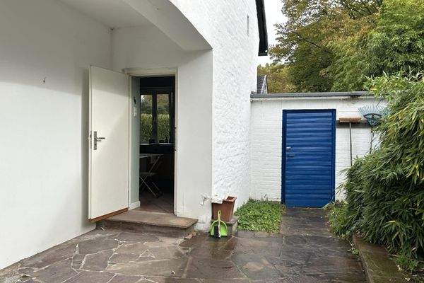 Zugang Küche und Garage