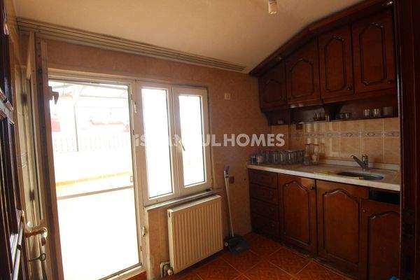 Stylish Apartments with Balcony and City Views in Eyupsultan