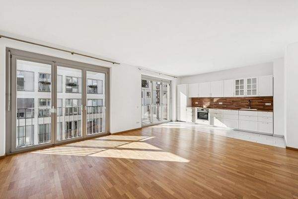 Wohnzimmer mit Wohnküche