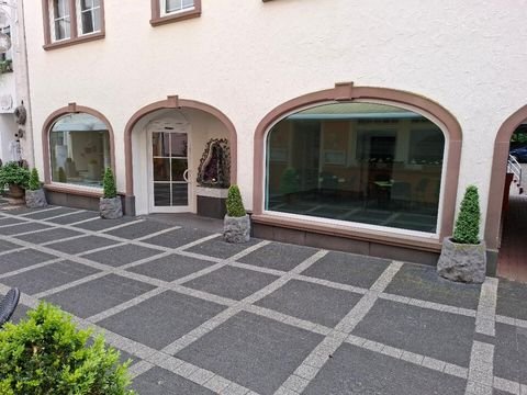 Bad Bertrich Ladenlokale, Ladenflächen 