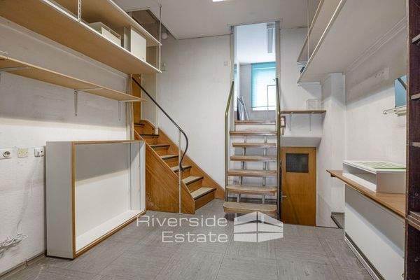 Raum der Gewerbeeinheit