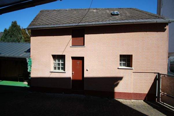 Garage mit Stauraum!