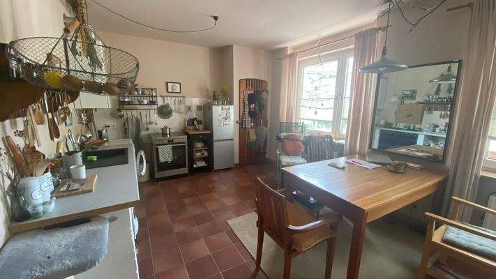 Große Wohnküche zur Straße 