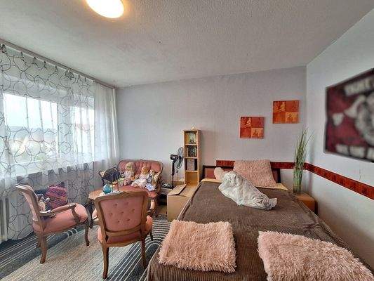 1. Arbeits-, Gäste-, Kinderzimmer OG