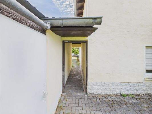 CAM01223G0-PR0141-STILL011