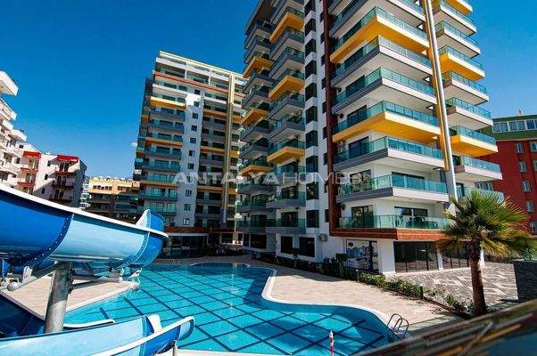 Stylish Seafront Apartment for Sale in Mahmutlar Alanya