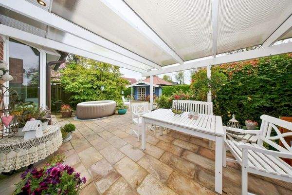 Gemütlicher Sitzplatz auf der Terrasse