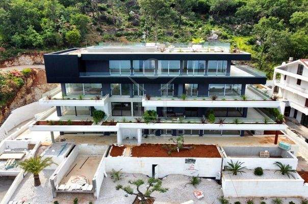 Exklusives Luxus-Penthouse mit Meerblick