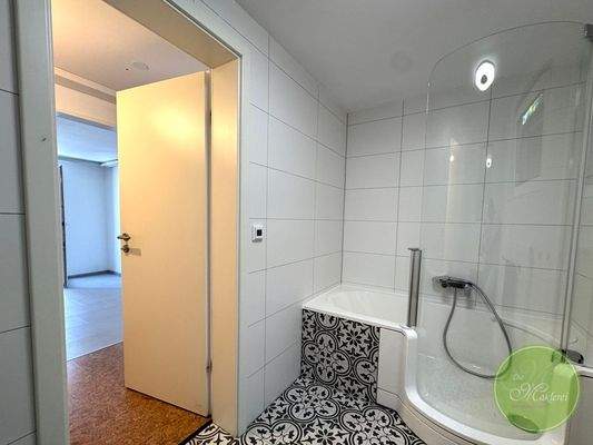 Das zweite Badezimmer im Souterrain.