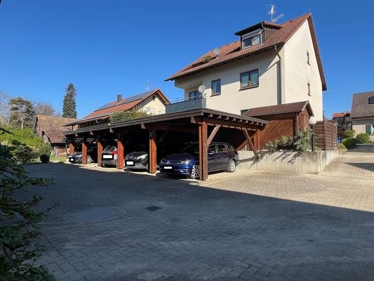 Aussen Hof Carport.jpg