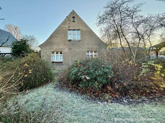 Straßenseitige Ansicht des Hauses