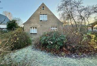 Straßenseitige Ansicht des Hauses