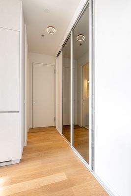 Schreinergefertigte Garderobe