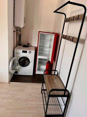 WM und Kühlschrank vorhanden