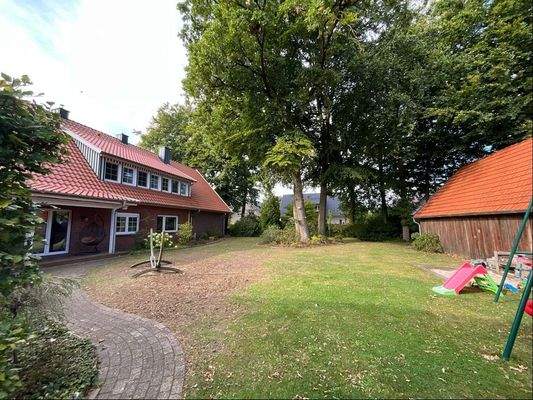 großzügiger Garten