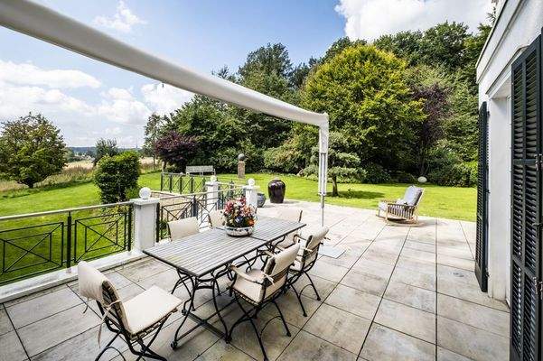 Anwesen mit Weitblick_HH Rosengarten_Kauf_DSF0234x