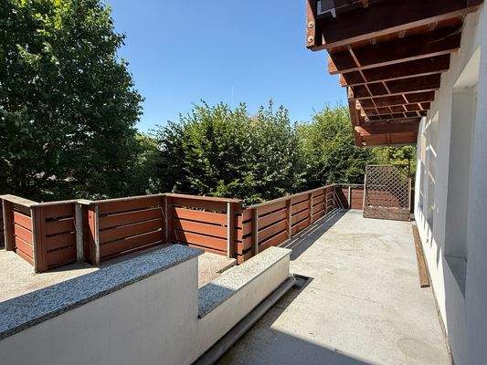 Terrasse 1.OG Haupthaus WHG Nr.1