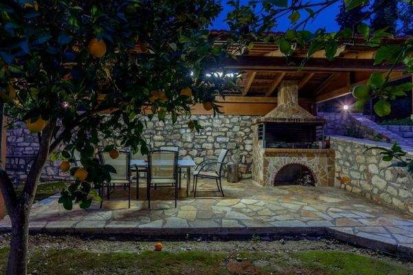 Kreta, Gavalochori: Zwei Villen und ein Studio mit einzigartigem Panoramablick auf das Meer zu verkaufen