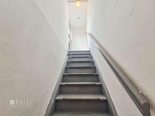 Treppe ins OG