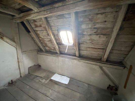 Dachgeschoss (1).jpg