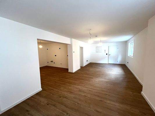 Küche/Wohnen/-Essen EG