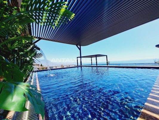 Ready-to-Move Sea-View Flats in a Complex with Pool in Alanya