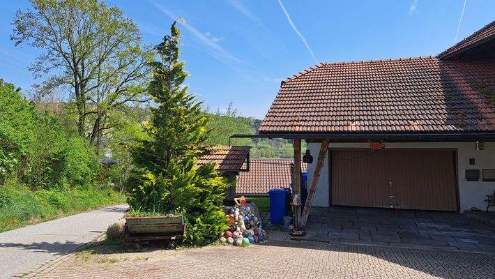 Außenansicht Garage