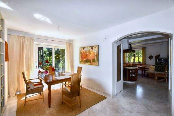 Diele und Zugang zum Koch-/Essbereich