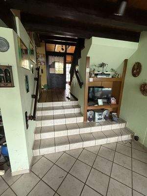 Treppe in den Wohnbereich