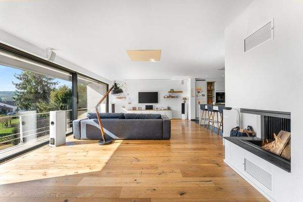 Wohn-/Essbereich mit Balkonzugang