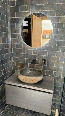 Kreta, Kournas: Malerisches Steinhaus mit bezauberndem See- und Meerblick zu verkaufen