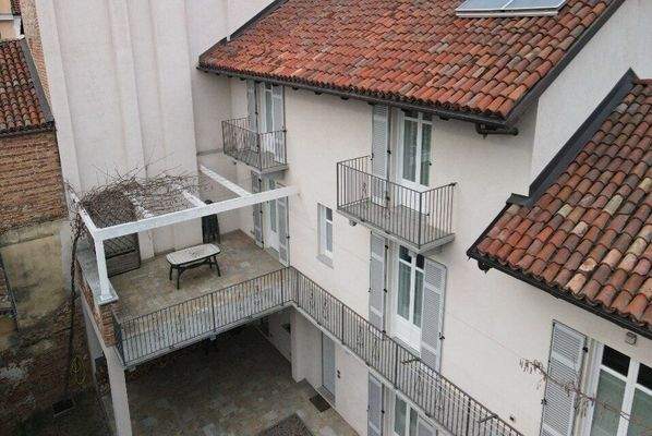 elegantes Haus im Zentrum von Canale –  Piemont