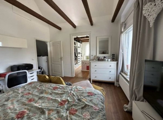 Schlafzimmer (3).jpg