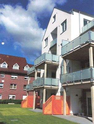 Rückseite mit Balkon