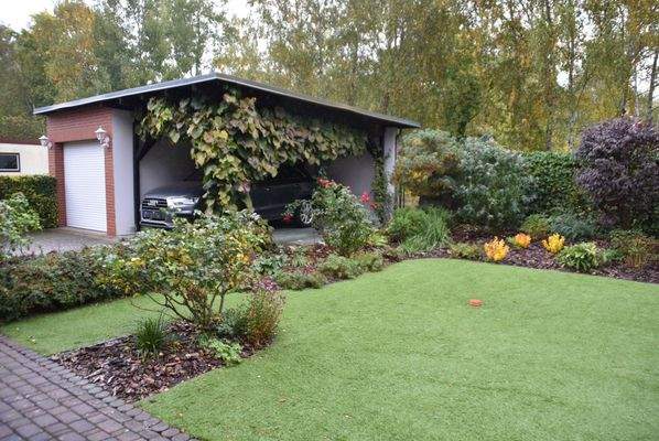 Garage und Carport