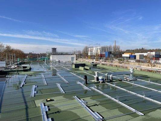 Dach Vorbereitung für Fotovoltikanlage