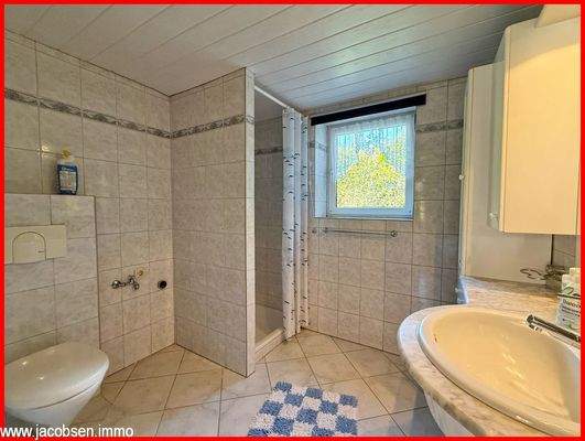 Badezimmer im Erdgeschoss