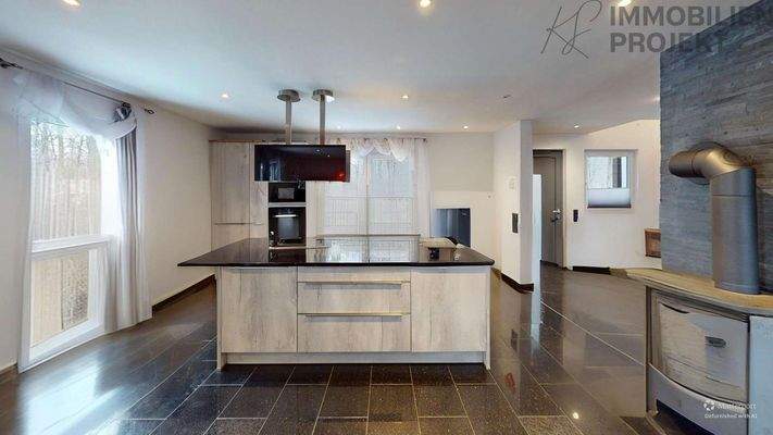 Küche defurnished with AI