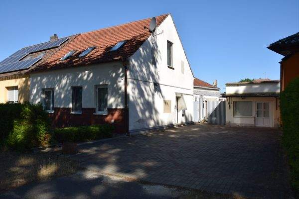 Frontansicht seitlich