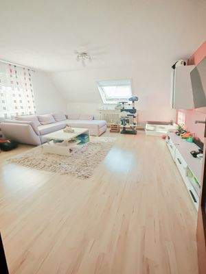 Wohnung DG Links Wohnzimmer