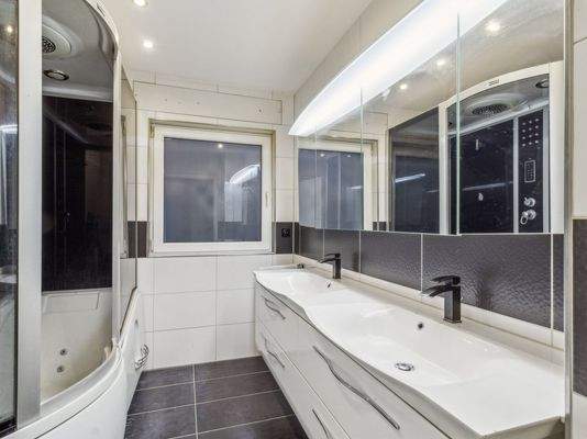 Badezimmer Erdgeschoss