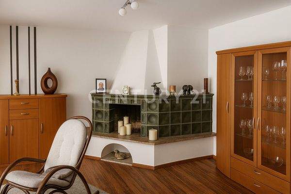 Gemütliches Wohnzimmer mit kachelopfen