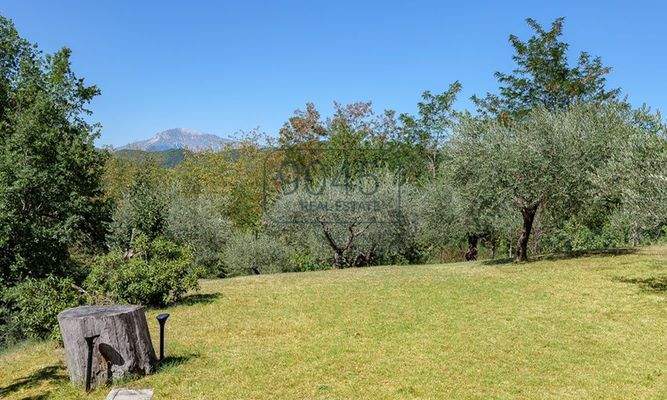 Idyllische Landvilla mit Panoramablick in Ascoli Piceno - Marken