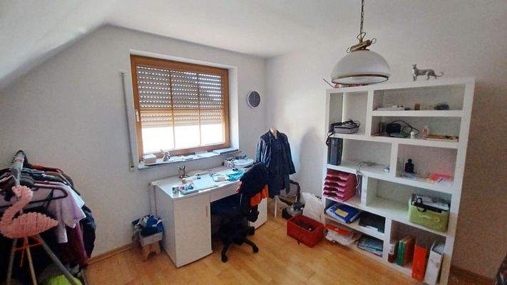 Schlafzimmer 3 OG