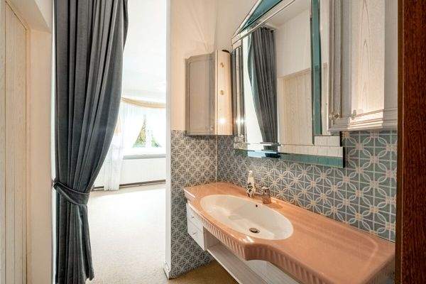 Waschbereich im Dachgeschoss