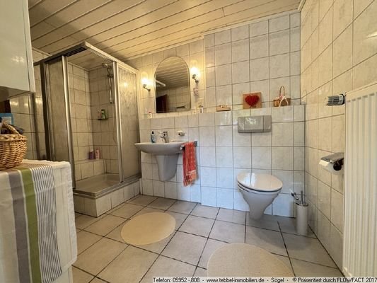 Badezimmer im Erdgeschoss