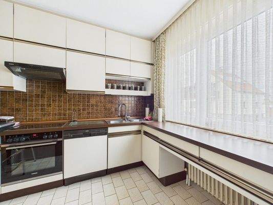 CAM04191G0-PR0063-STILL003