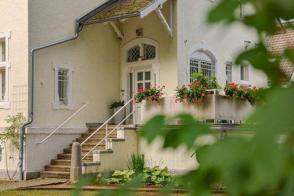 Außenansicht Eingangsbereich