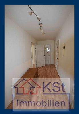 Wohnungsflur OG