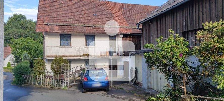 Wohnhausansicht und Stadel